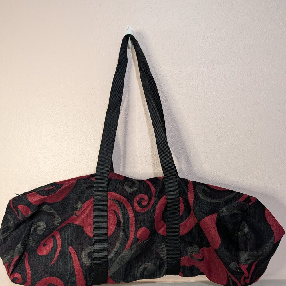 ❤️Large Red & Black Scroll Print Duffle Bag Weekend Travel Tote Overnight Bag❤️ - Picture 6 of 8